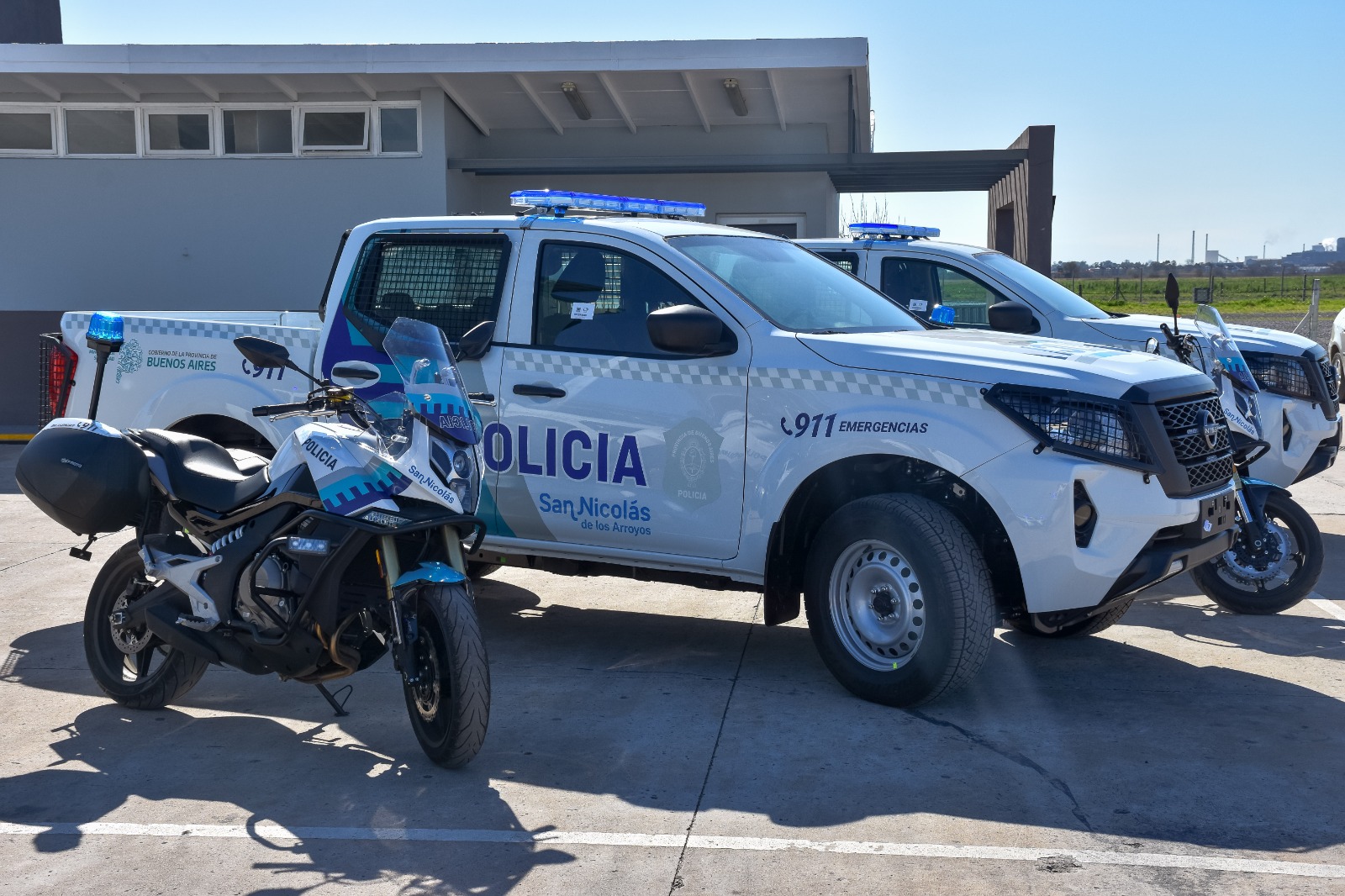 Roban griferías de lujo en una casa de barrio California